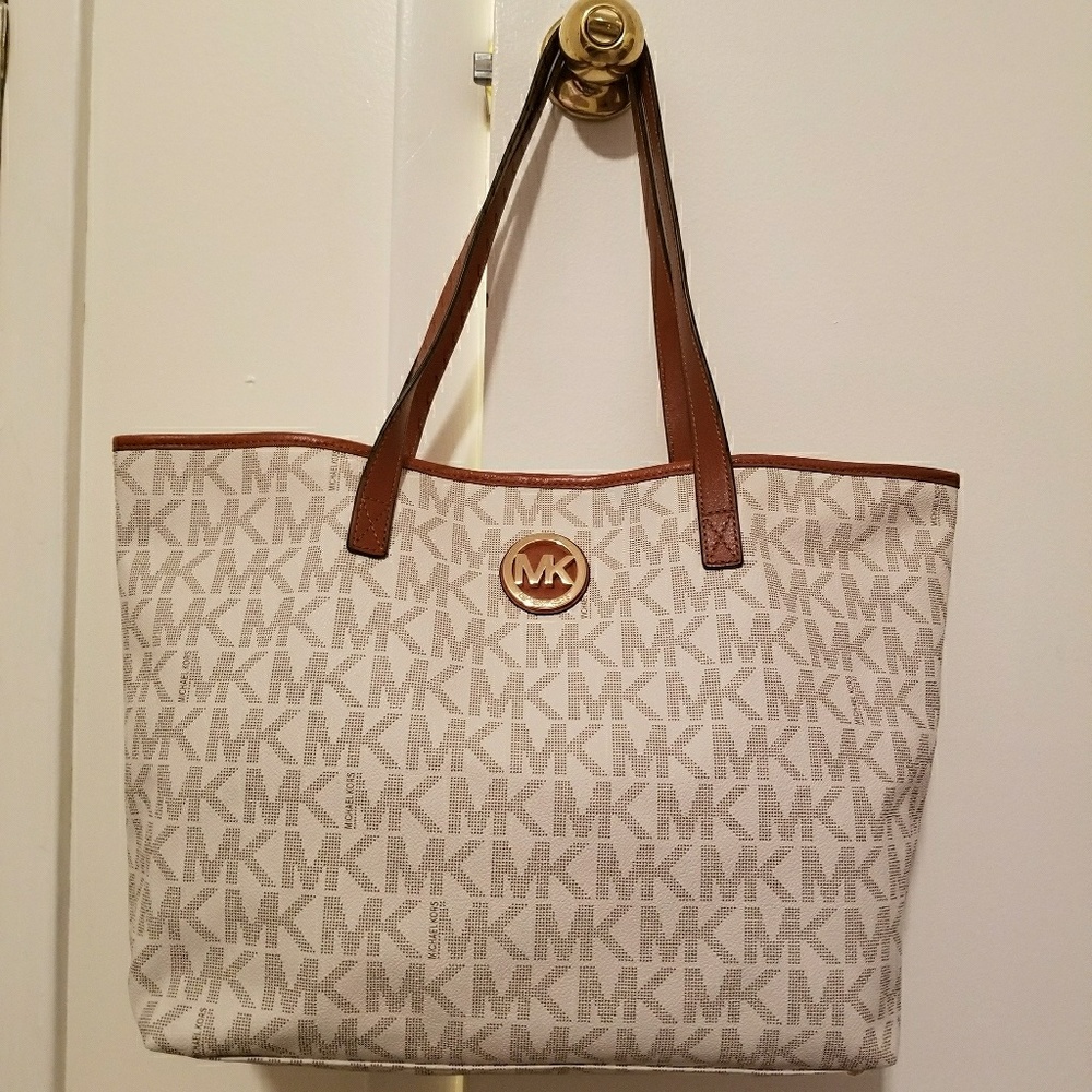Michael Kors tote